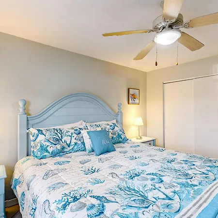 Coastal Vibes Apartment